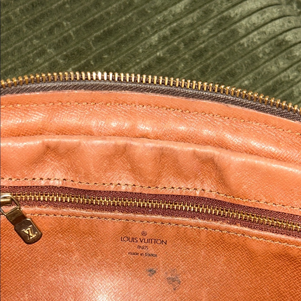 Louis Vuitton Brown Monogram Canvas Saddle Crossbody with Tan Trim - Picture 2 of 5